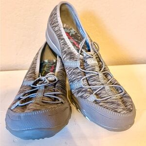 Skechers Women's 8.5 Gray Slip-On Shoes
